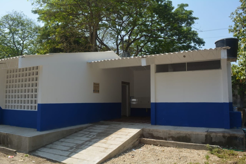 Comedor escolar nuevo en la Zona Bananera, beneficiando a 750 niños y jóvenes del I.E.D. Humberto Velásquez García.