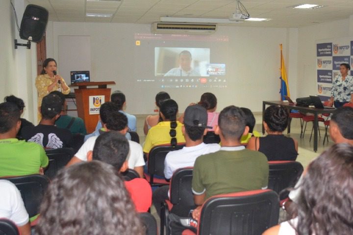 Estudiantes de INFOTEP capacitados para sus prácticas profesionales en agroindustria con el apoyo de Banasan.